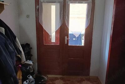 Casă cu Teren 1800 Mp în Central