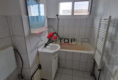 Apartament cu 2 camere în Podu Roș