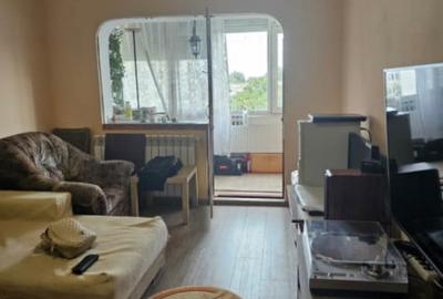 Apartament cu 4 camere decomandat în ICIL