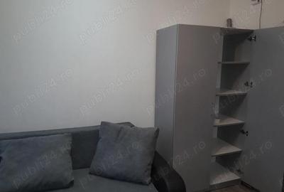 Garsonieră decomandată în Traian - 1
