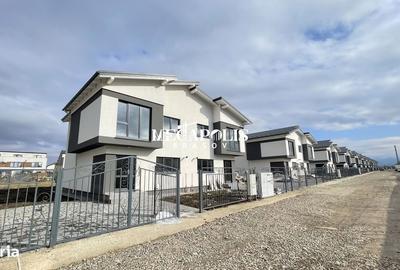 Casă cu 4 camere cu Teren 300 Mp în Central - 20