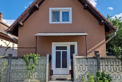 Casă cu 3 camere în Central - 2