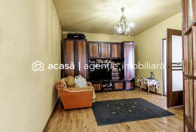 Casă cu 4 camere cu Canalizare în Variașu Mare - 9