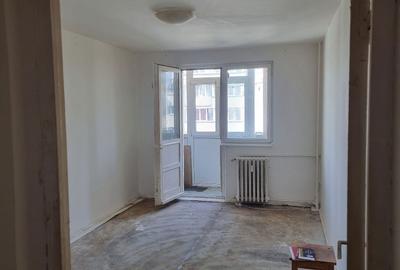 Apartament cu 2 camere decomandat în 1 Decembrie 1918 - 2