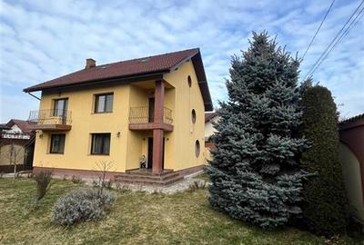 VILA DEOSEBITA IN HARMAN, BRASOV - 1