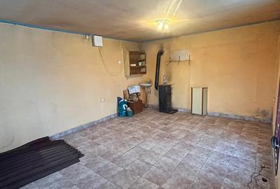 Inchiriez spatiu comercial - 1