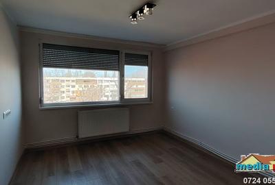 Apartament cu 3 camere semidecomandat în Micro 16 - 6