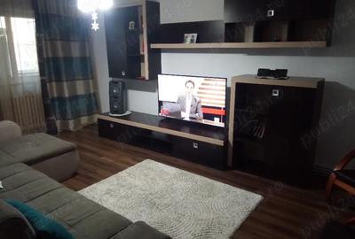 Apartament cu 3 camere decomandat în Buzaului - 8