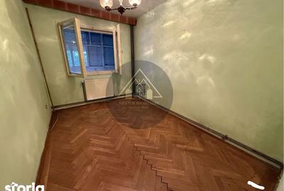 Apartament cu 4 camere decomandat în Central - 4