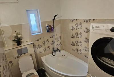 Casă cu 4 camere cu Teren 500 Mp în Micro 4 - 3