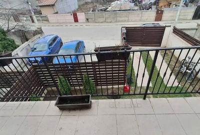 Casă cu 4 camere cu Canalizare în Dobroești