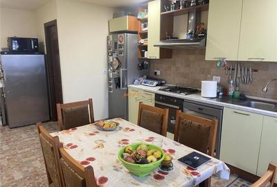 Casa de vanzate in Campineanca , parter etaj, 360 mp utili , - 8