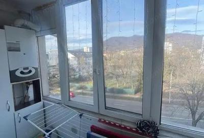 Apartament cu 3 camere, foarte spa?ios ?i bine compartimentat, avand 60 mp utili - 11