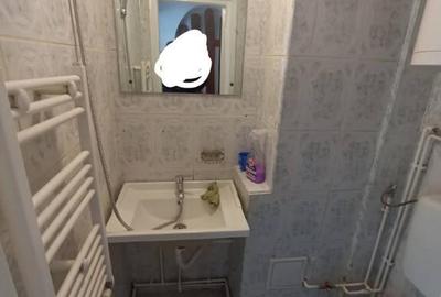 De vanzare garsoniera pe strada Vasile Goldis in Sfantu Gheorghe - 1