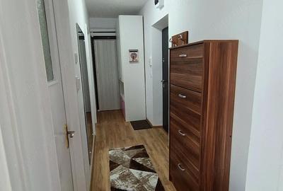 Garsonieră decomandată în Central - 9