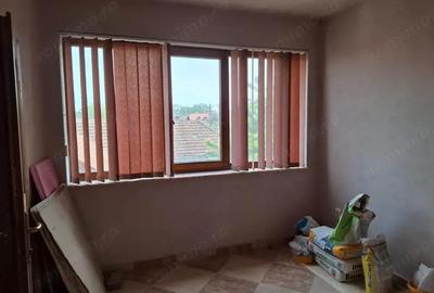 Casă cu 4 camere cu Teren 533 Mp în Nădlac - 1