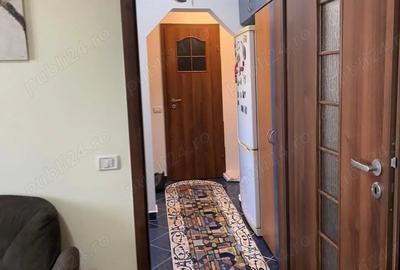 Apartament cu 2 camere semidecomandat în Eroii Revoluției - 1