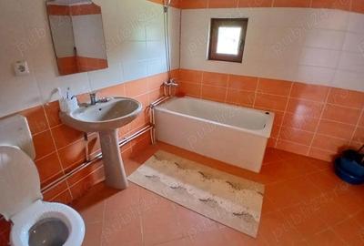 Casă cu 5 camere în Drăgotești - 8