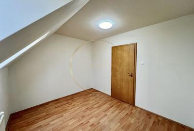 Apartament cu 2 camere decomandat în Girocului