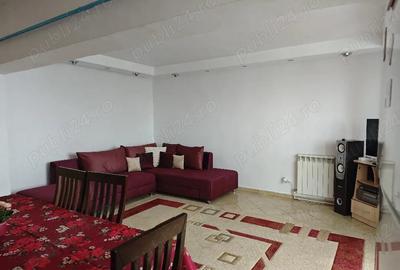 Apartament cu 3 camere decomandat în Micro 18 - 3