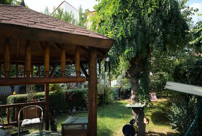 🏡 Locuință deosebită cu 3 camere, terasă și curte – Centru | Comision 0% - 8