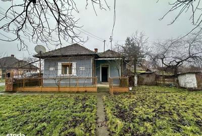 Casă cu 3 camere în Mărtinești - 12