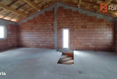 Casă cu 4 camere în Exterior Est - 13