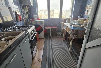 Apartament cu 3 camere decomandat în Alexandru cel Bun - 8