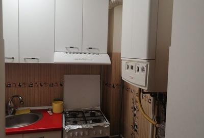 Garsonieră decomandată în Astra - 3