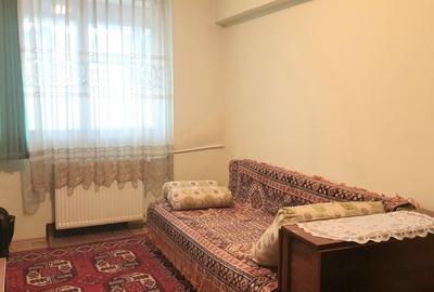 De vanzare - 3 camre Tineretului - metrou, parc, decomandat - 3