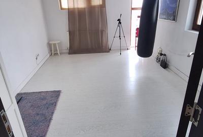 Casă individuală cu 7 camere cu Canalizare în Voluntari - 21
