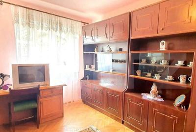 Casa de vanzare , 3 camere , 100 mp, zona Mulatau - 1