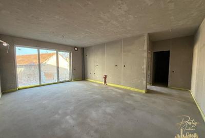 Apartament cu 2 camere semidecomandat în Cetății - 1