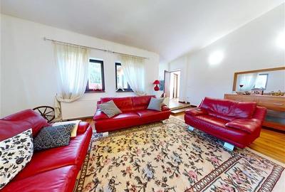 Tur LIVE!Casa cu arhitectura traditionala, curte spatioasa,foisor,Rucar-Bran - 2