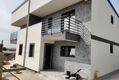 Duplex cu 3 camere cu Canalizare în Berceni - 9