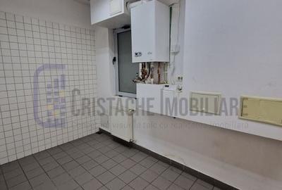 Spatiu comercial la parterul RECOM, P-ța Muncii - 5