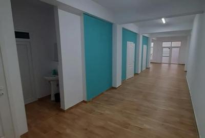 Spațiu comercial, de 114 mp, în 9 Mai - 9