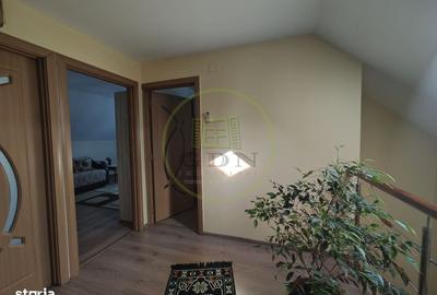 Casă cu 4 camere în Malu Mare - 4