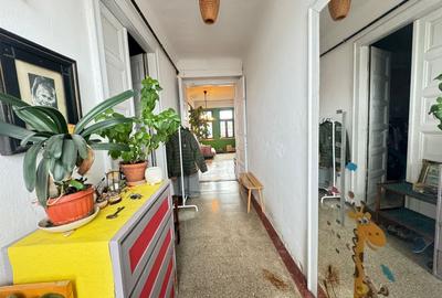 Apartament interbelic in zona Mihai Viteazul-103mp, et. 2/2 - 18