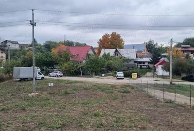 Teren de 2000 mp, în Central