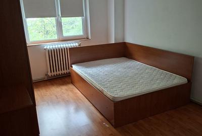Apartament cu 3 camere decomandat în Central - 3