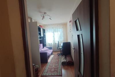 Apartament cu 3 camere decomandat în Est - 17
