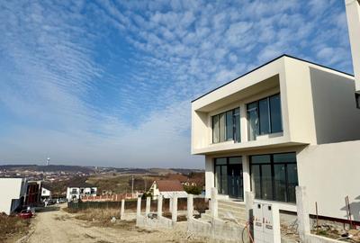Casa stil mediteranean | De Vanzare | 6 min. de centrul orasului
