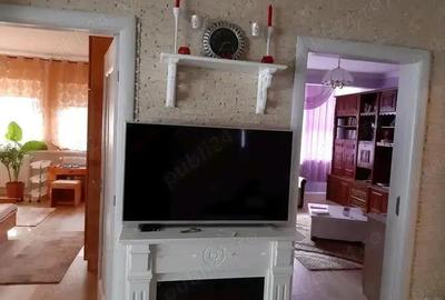 Inchiriez apartament ultracentral 2 camere - 1