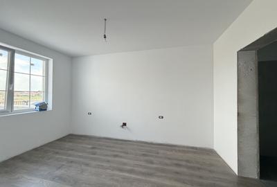 Duplex cu 3 camere cu Canalizare în Moșnița Veche - 6