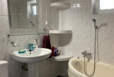 Apartament cu 3 camere decomandat în Splaiul Unirii - 2