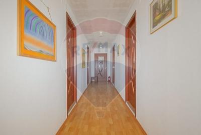 Hotel/Pensiune, de 447.5 mp, în Schei - 23
