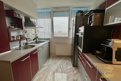 Apartament cu 3 camere spatios in bloc tip B , zona Rogerius - Oradea - 6