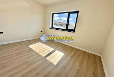 CASA NOUA I FINISATA LA CHEIE I TEREN 355 MP I ALBA IULIA I UTILITATI I - 4