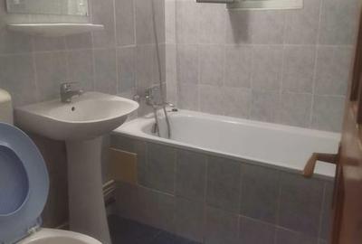 Apartament cu 2 camere decomandat în 5 Călărasi - 7